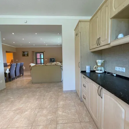Appartments Kisloed With Bio Pool Daire Kislod